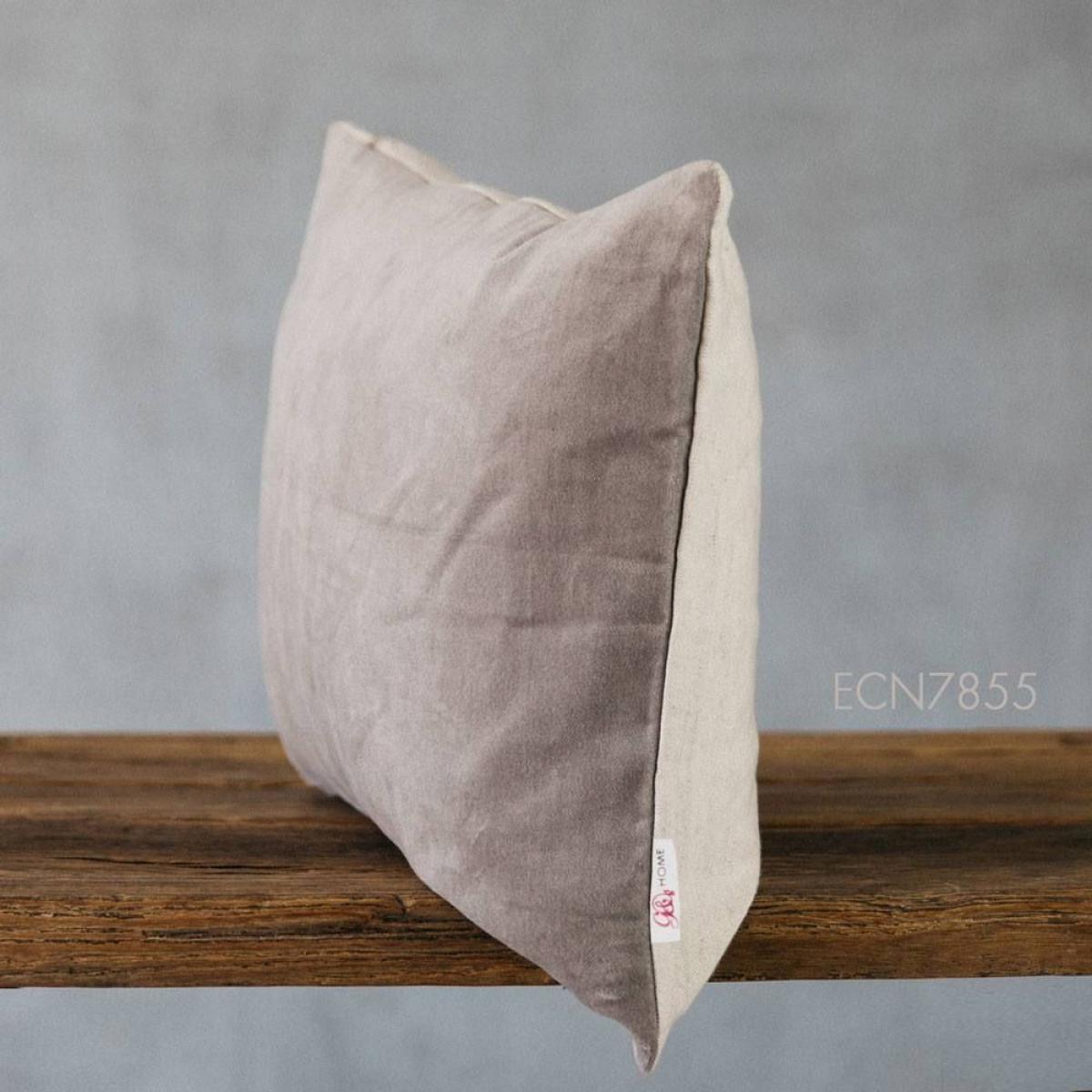 Moss Green Velvet Rectangular Cushion – image 7