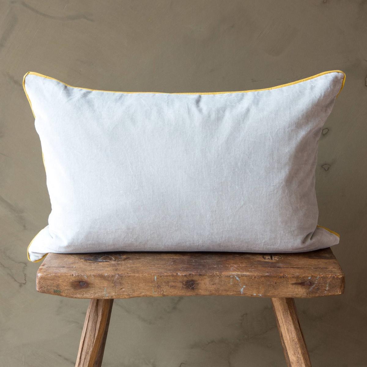 Amara Rectangular Navy Blue Cushion – image 2
