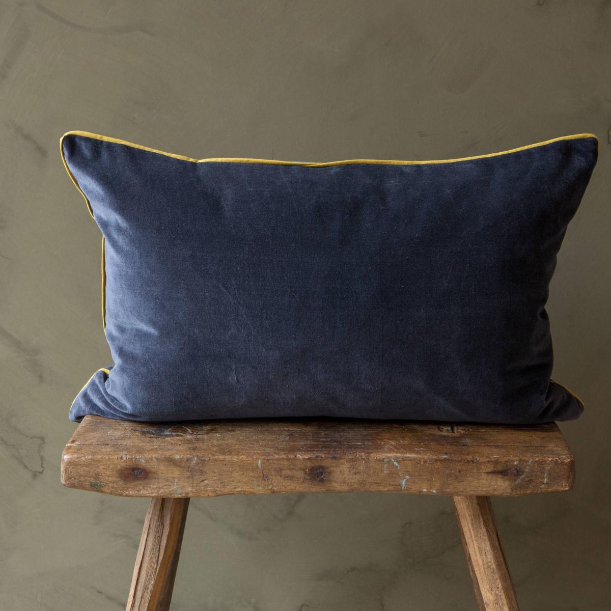 Amara Rectangular Navy Blue Cushion – image 5