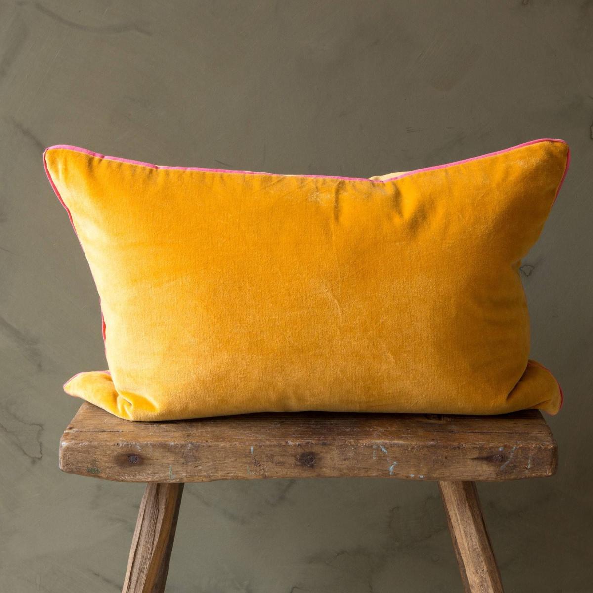 Amara Rectangular Navy Blue Cushion – image 7