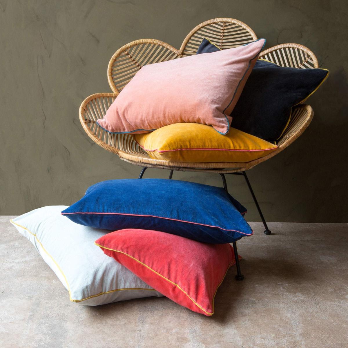 Amara Rectangular Navy Blue Cushion – image 1