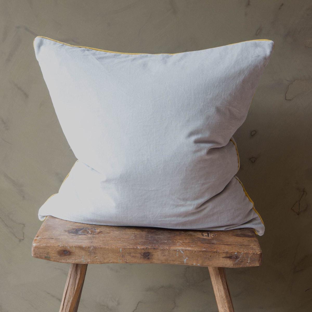 Amara Large Fuchsia Cushion – image 2
