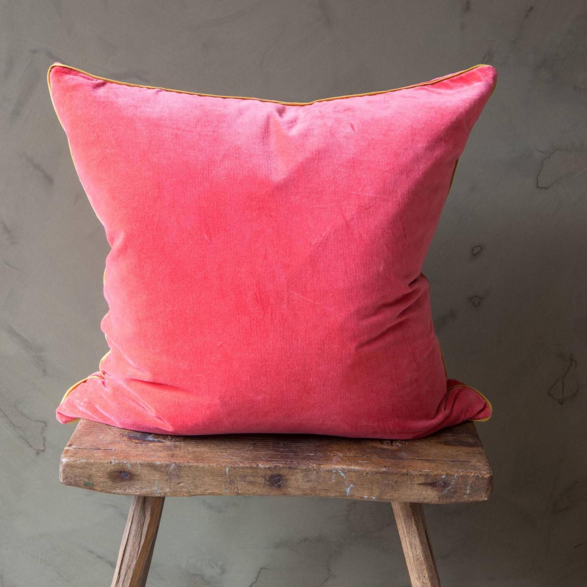Amara Large Fuchsia Cushion – image 6