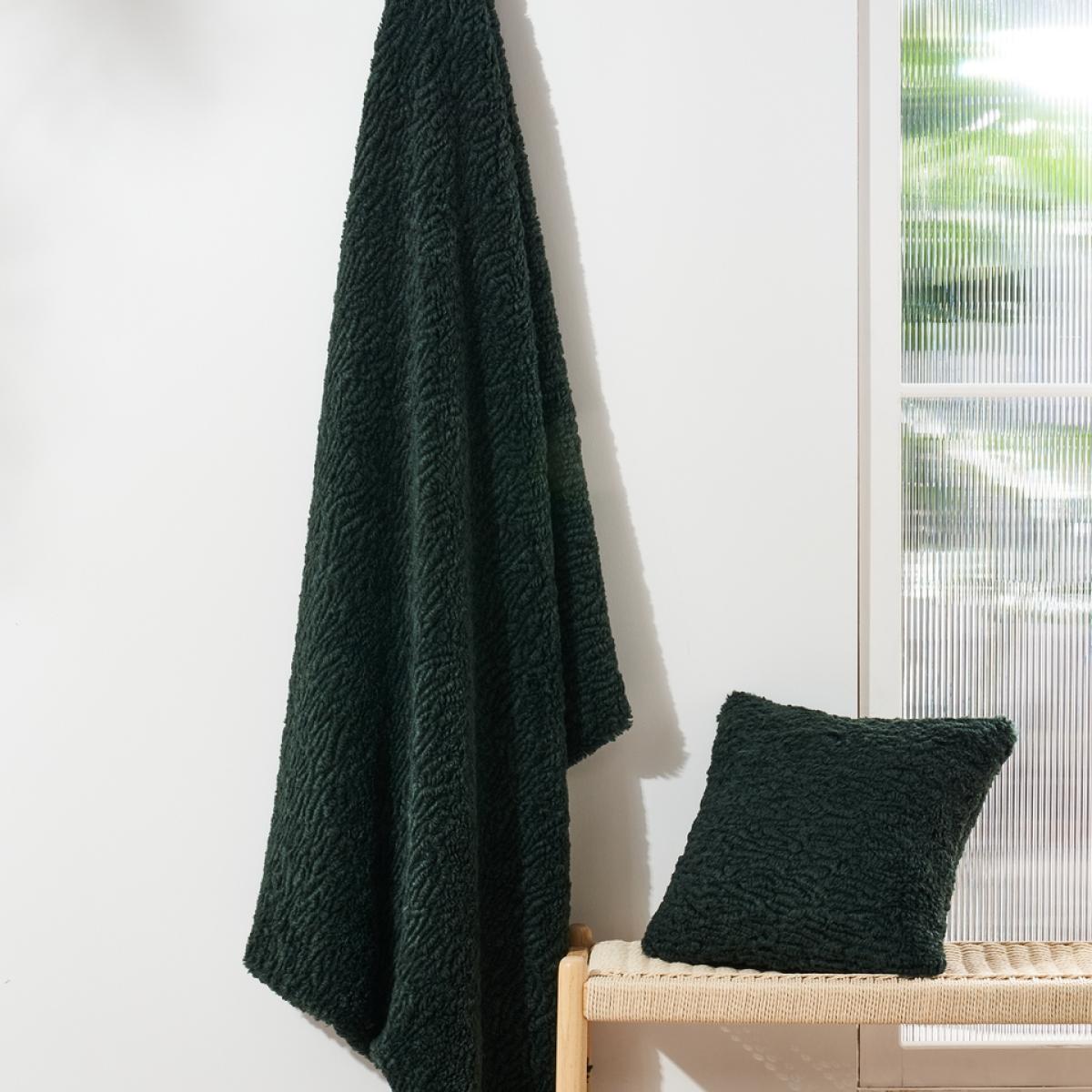 Faux Shearling Cushion - Emerald - 43x43cm – image 3