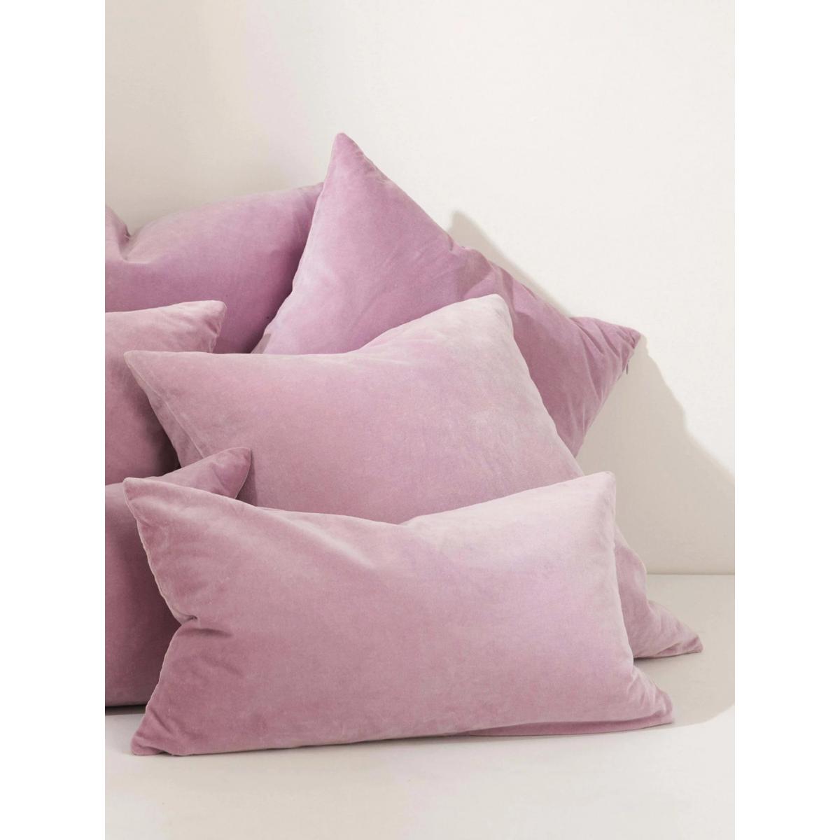 Truly Velvet Rectangular Cushion – image 2