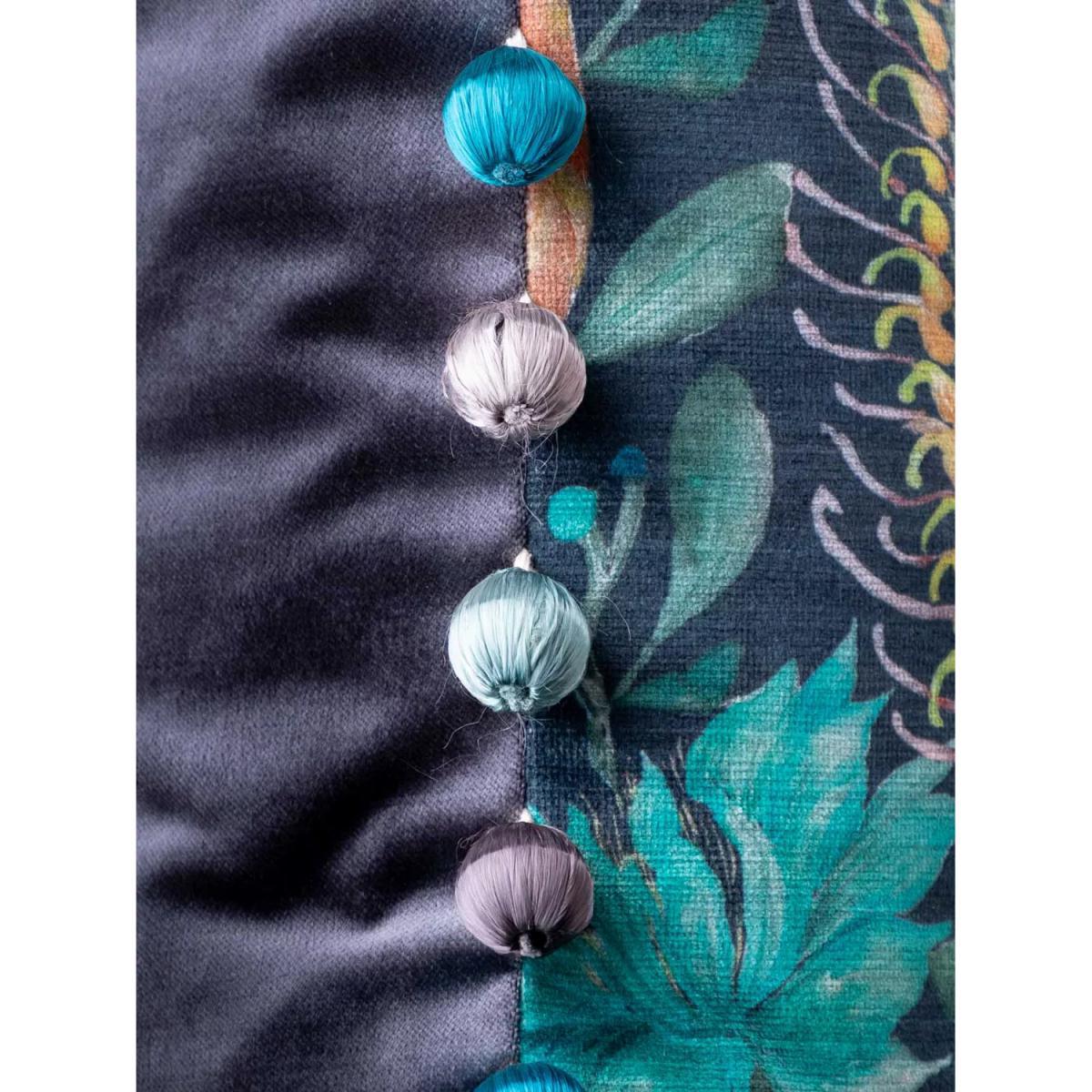 Voyage Fortazela Cushion – image 2