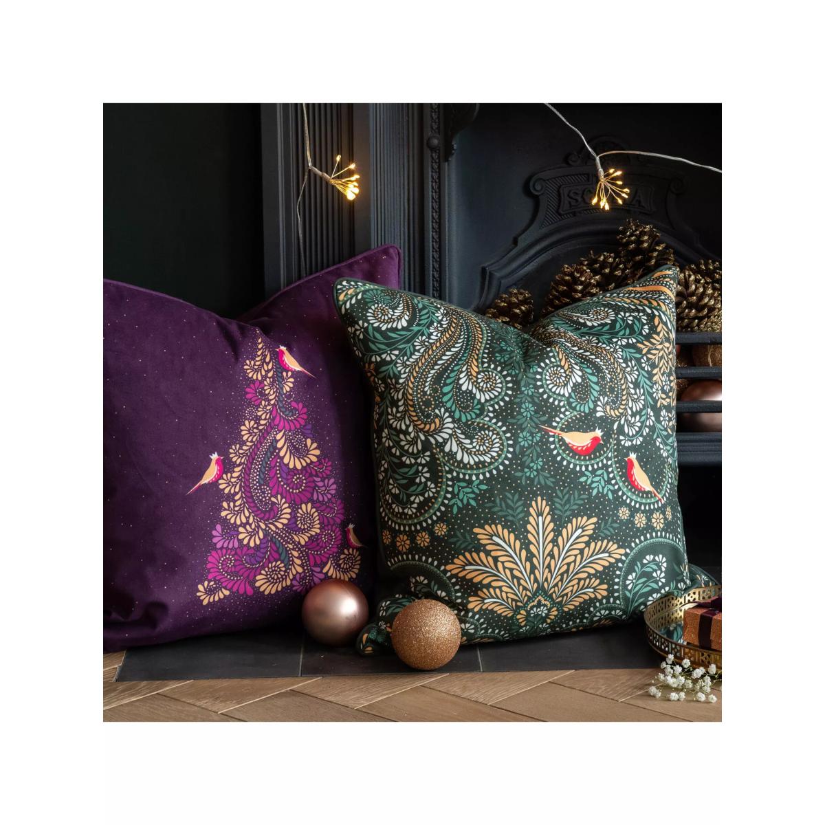 Sarah Miller Robins Filigree Cushion, Emerald – image 3