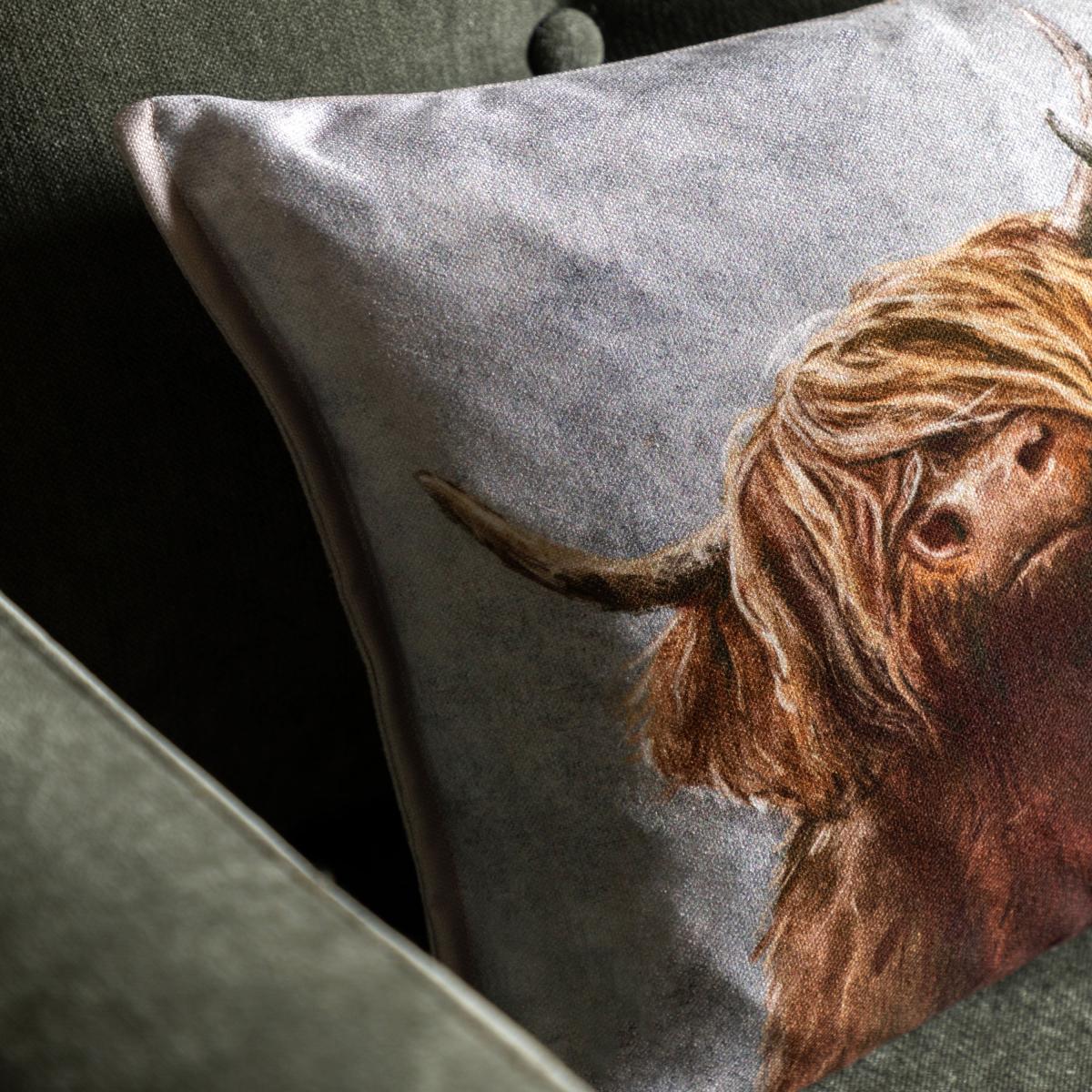 Highland Cow Trio Cushion – image 2