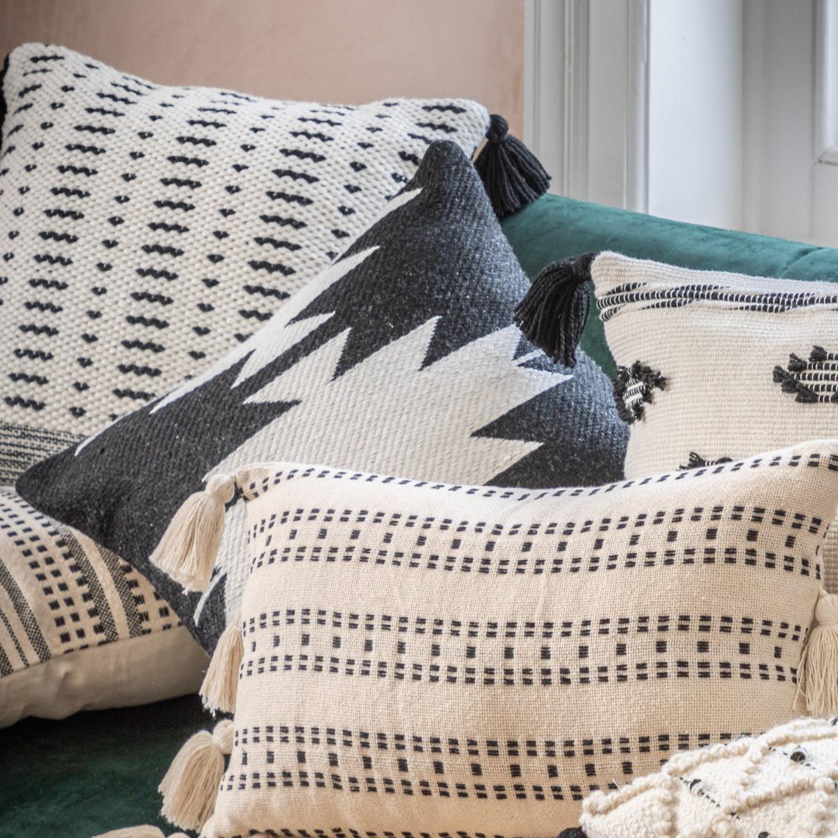 Wular Cushion - Natural – image 2