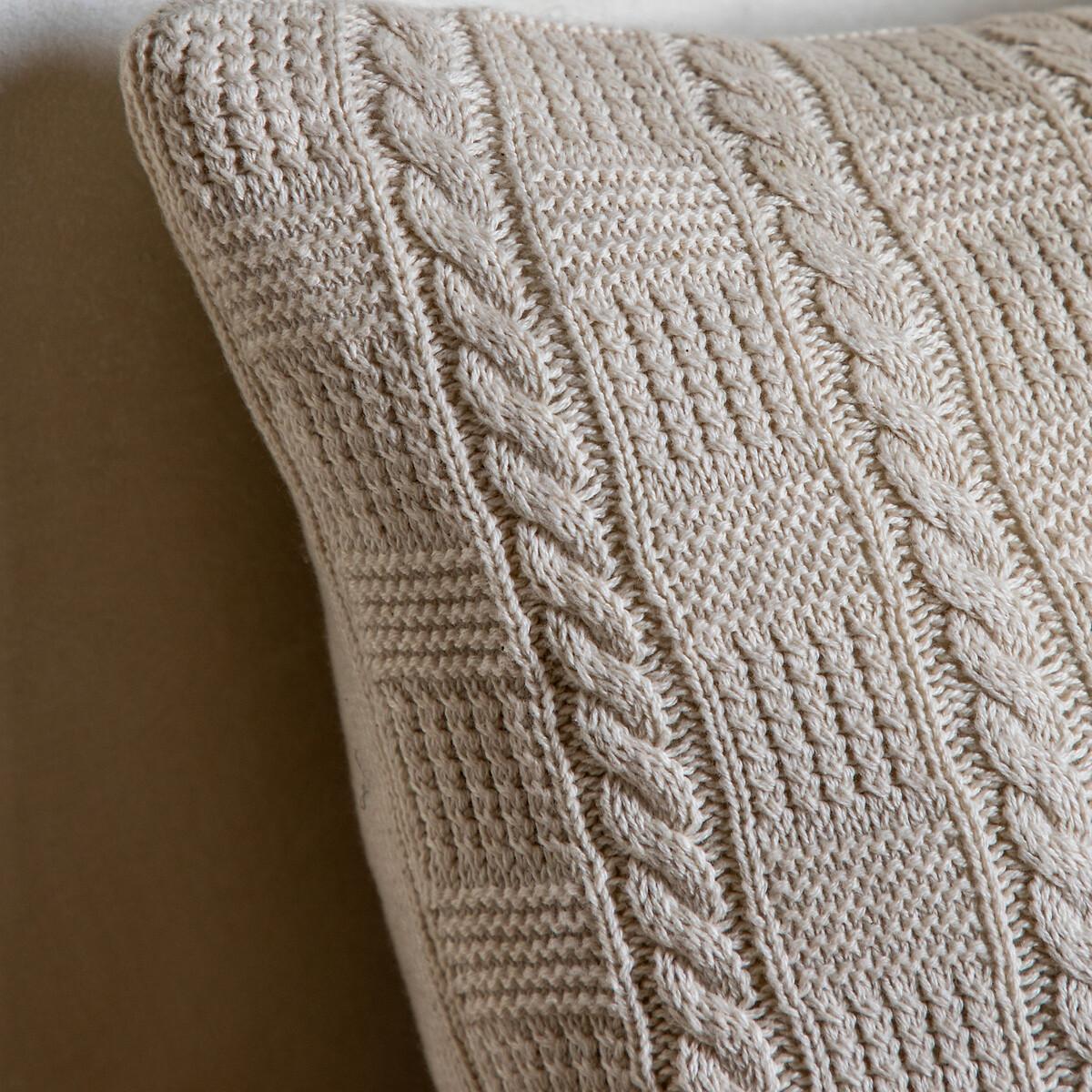 Cotton Cable Knit Filled Cushion – image 3