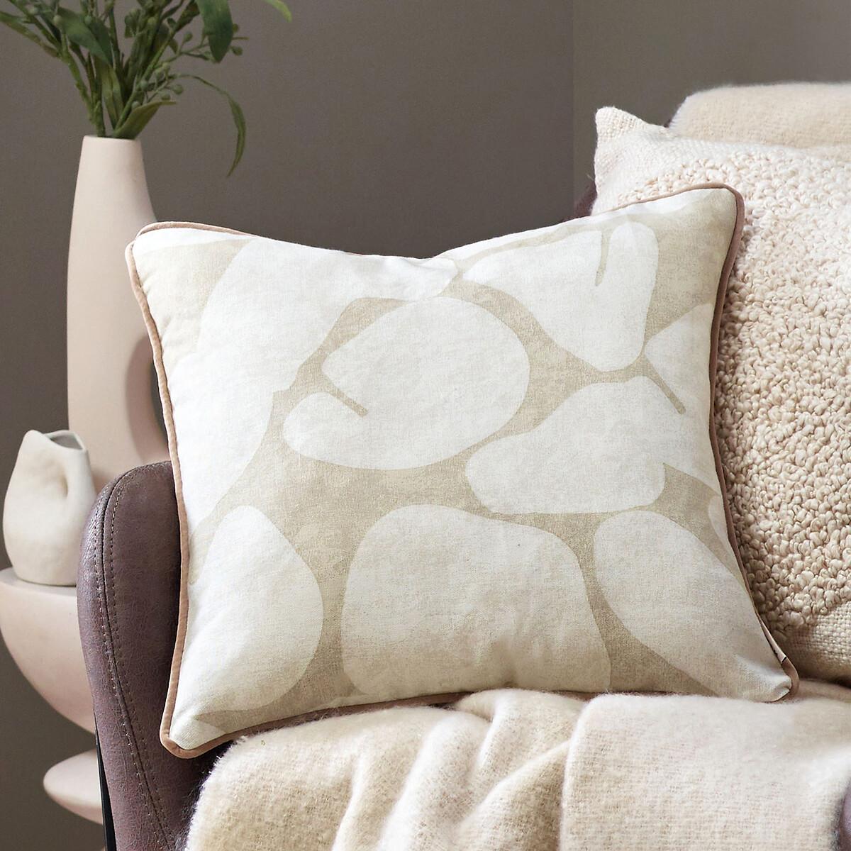 Brinn Abstract Piped Cushion – image 1