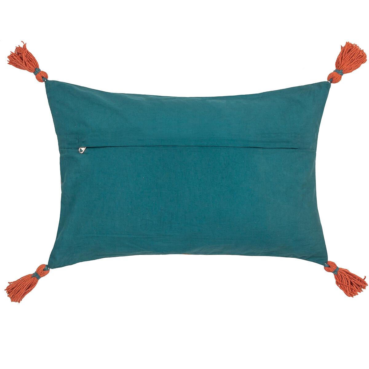 Bolais Rectangular Tasselled Cushion – image 3