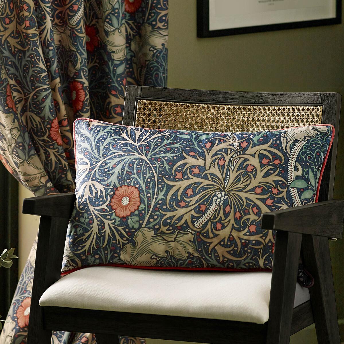 Seaweed Printed Velvet Cushion – image 1