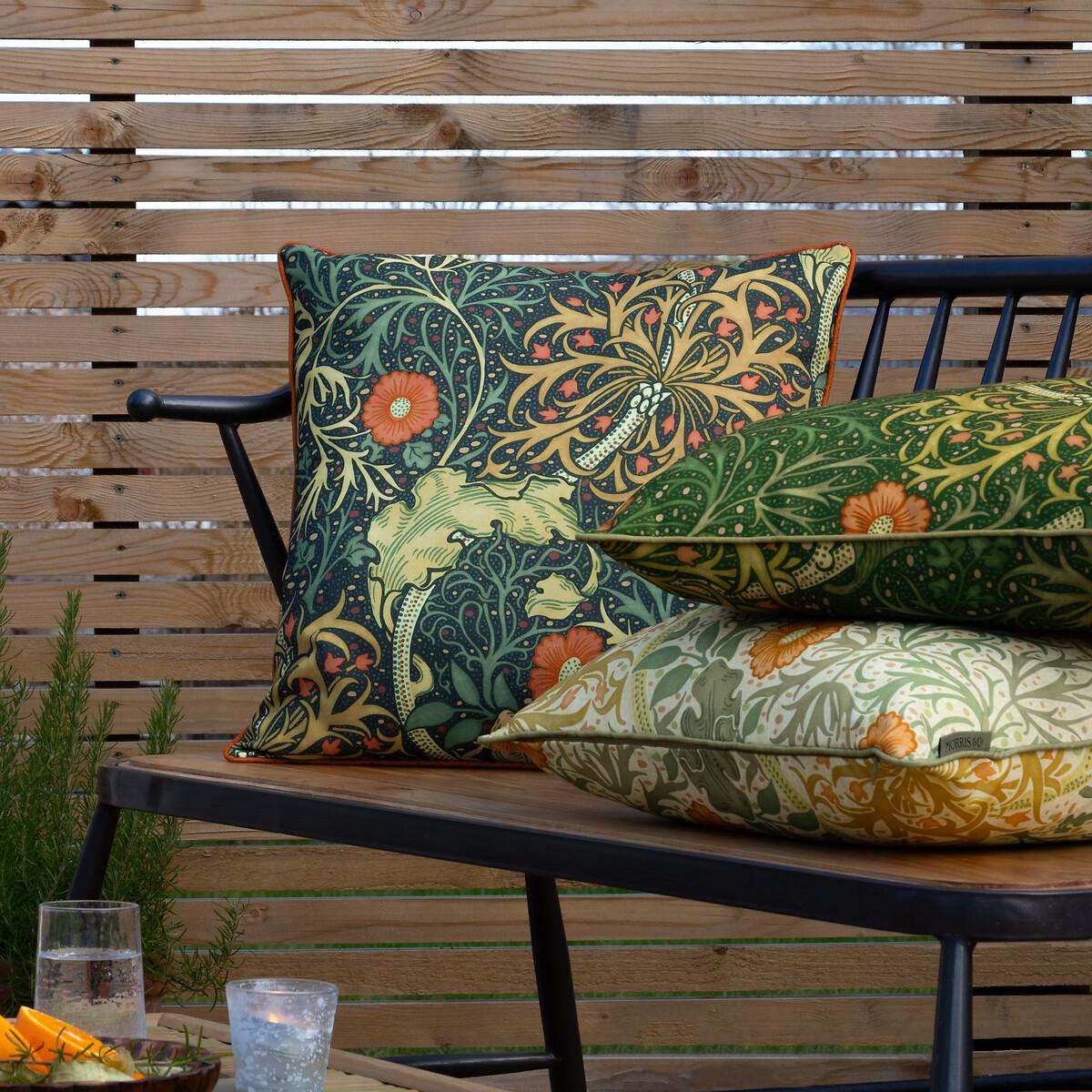 Seaweed Printed Piped Indoor/Outdoor Cushion – image 6