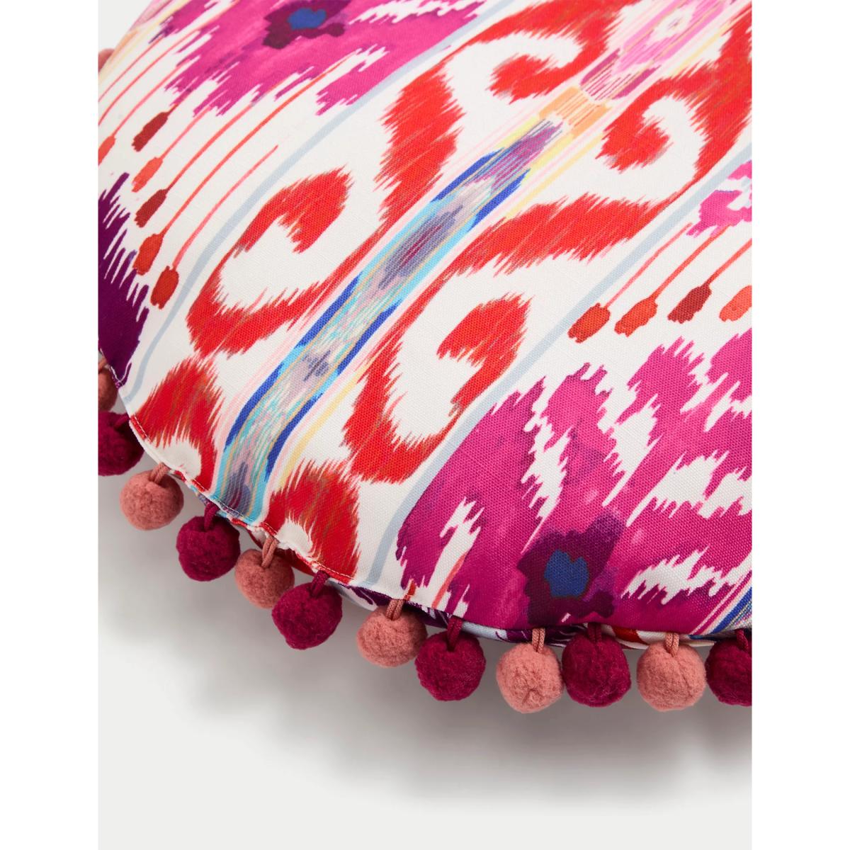 Byon PomPom クッション Byon | バイオン からのPom Pom クッション 45x45 cm