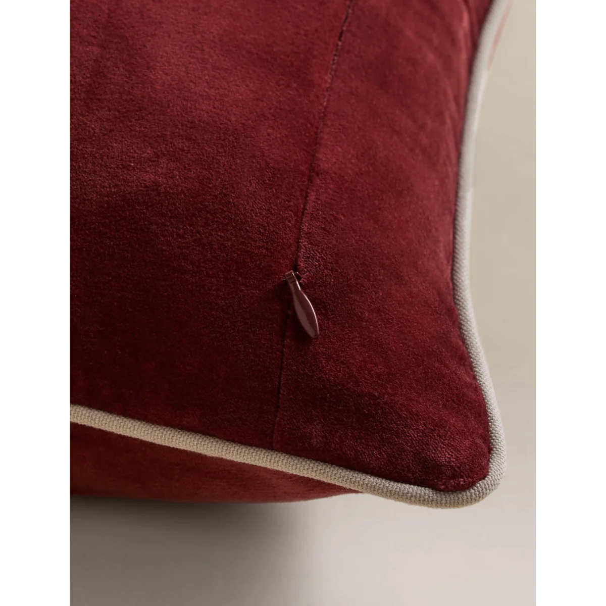 M&S X Kelly Hoppen Pure Cotton Piped Bolster Cushion Red Mix – image 3