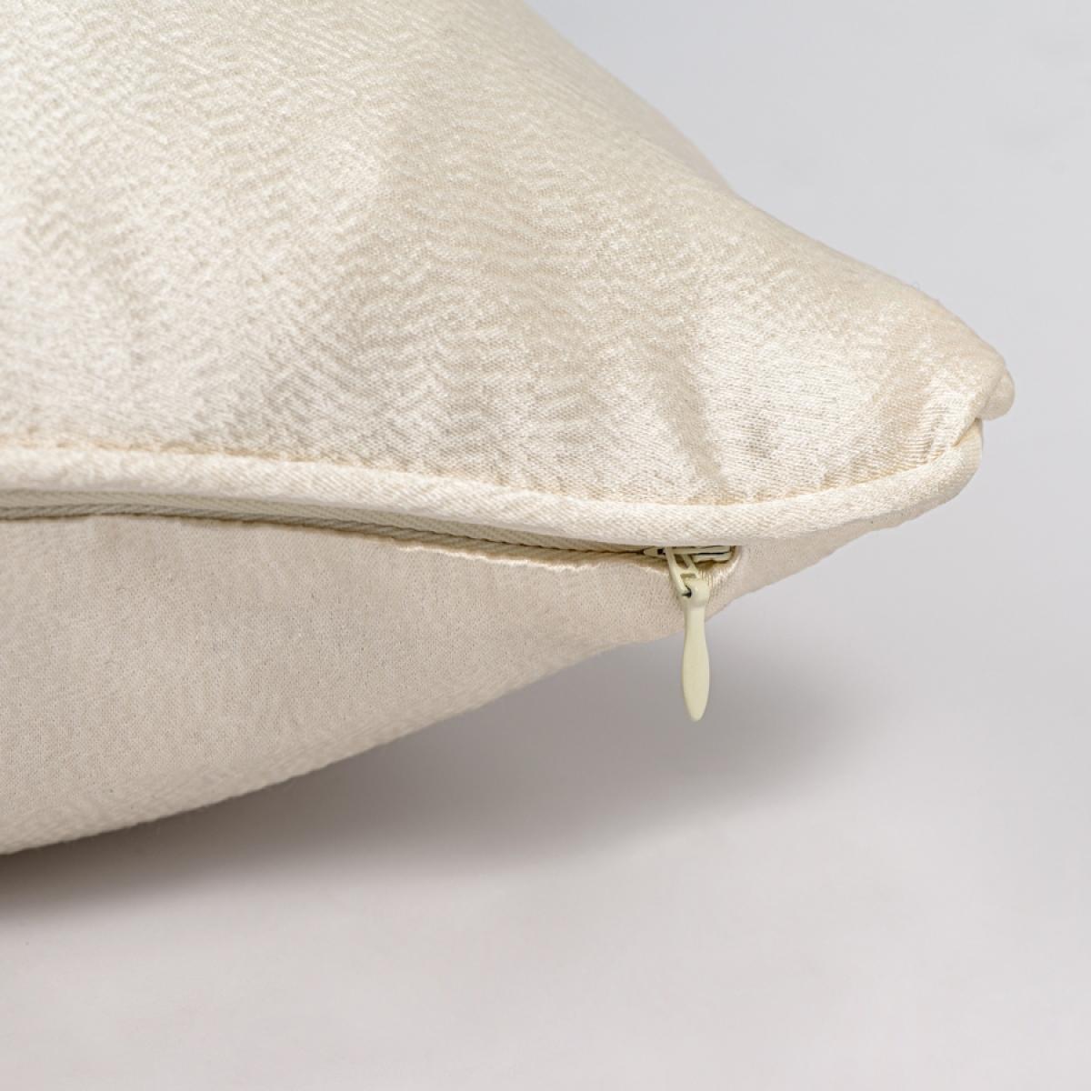 Pearl Dune Square Cushion – image 5