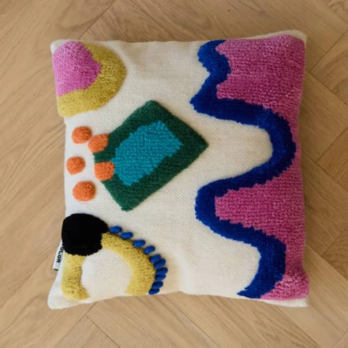 Fiesta Cushion textile multicoloured / 45 x 45 cm - Handwoven recycled wool - COLORTHERAPIS – image 3