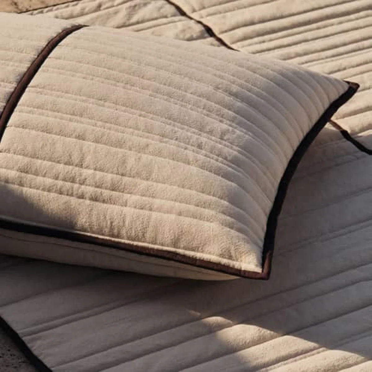 Vari Cushion textile white / 60 x 80 cm - Quilted - Ferm Living – image 2