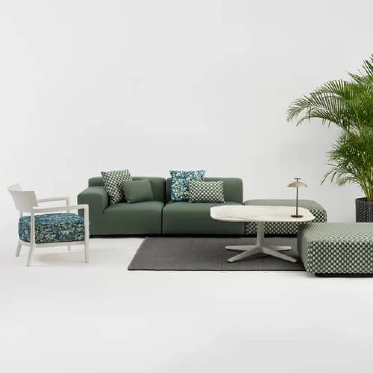 Liberty Outdoor cushion textile green / 45 x 45 cm - Kartell – image 3