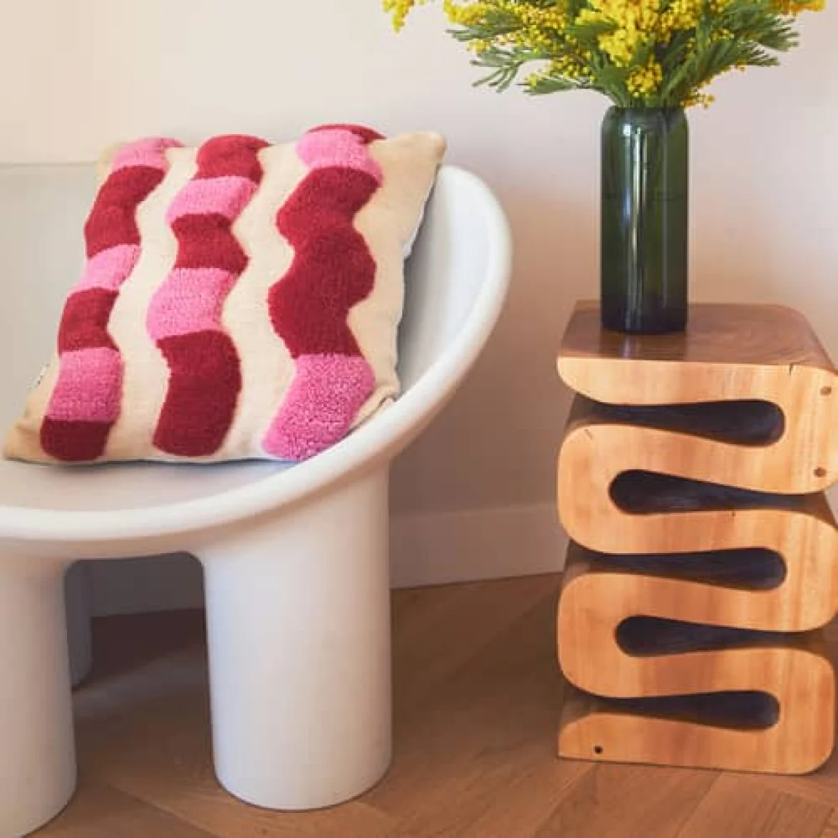 Wavy Cushion textile multicoloured / 45 x 45 cm - Handwoven recycled wool - COLORTHERAPIS – image 2