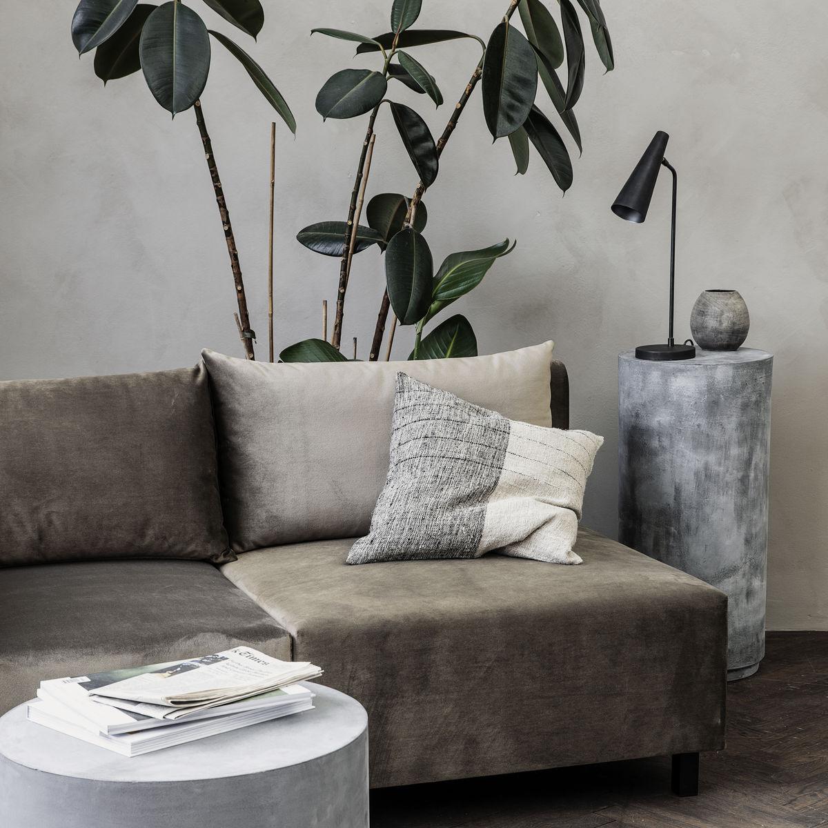 Dived cushion cover 50x50 cm Black-off white – image 3