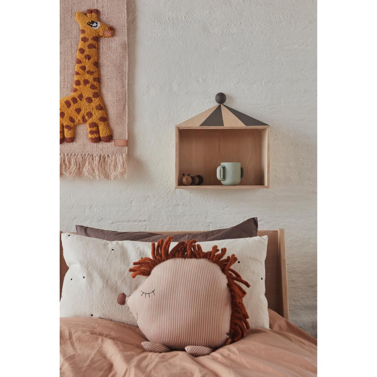 OYOY denim animal cushion Hope Hedgehog. beige – image 2
