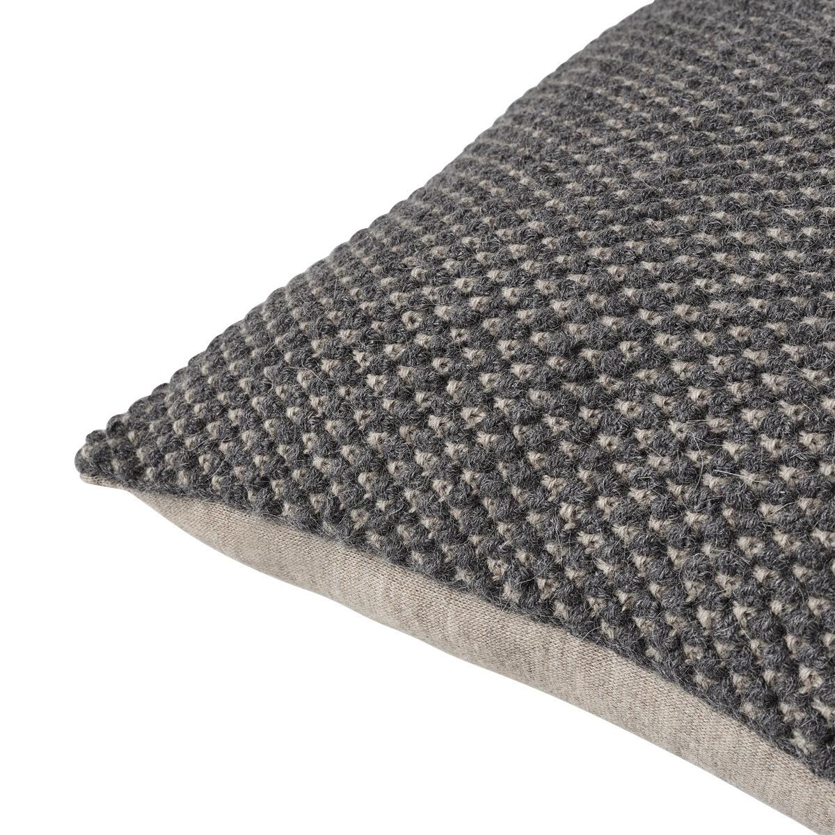 Twine cushion cover 50x80 cm Dark grey – image 4