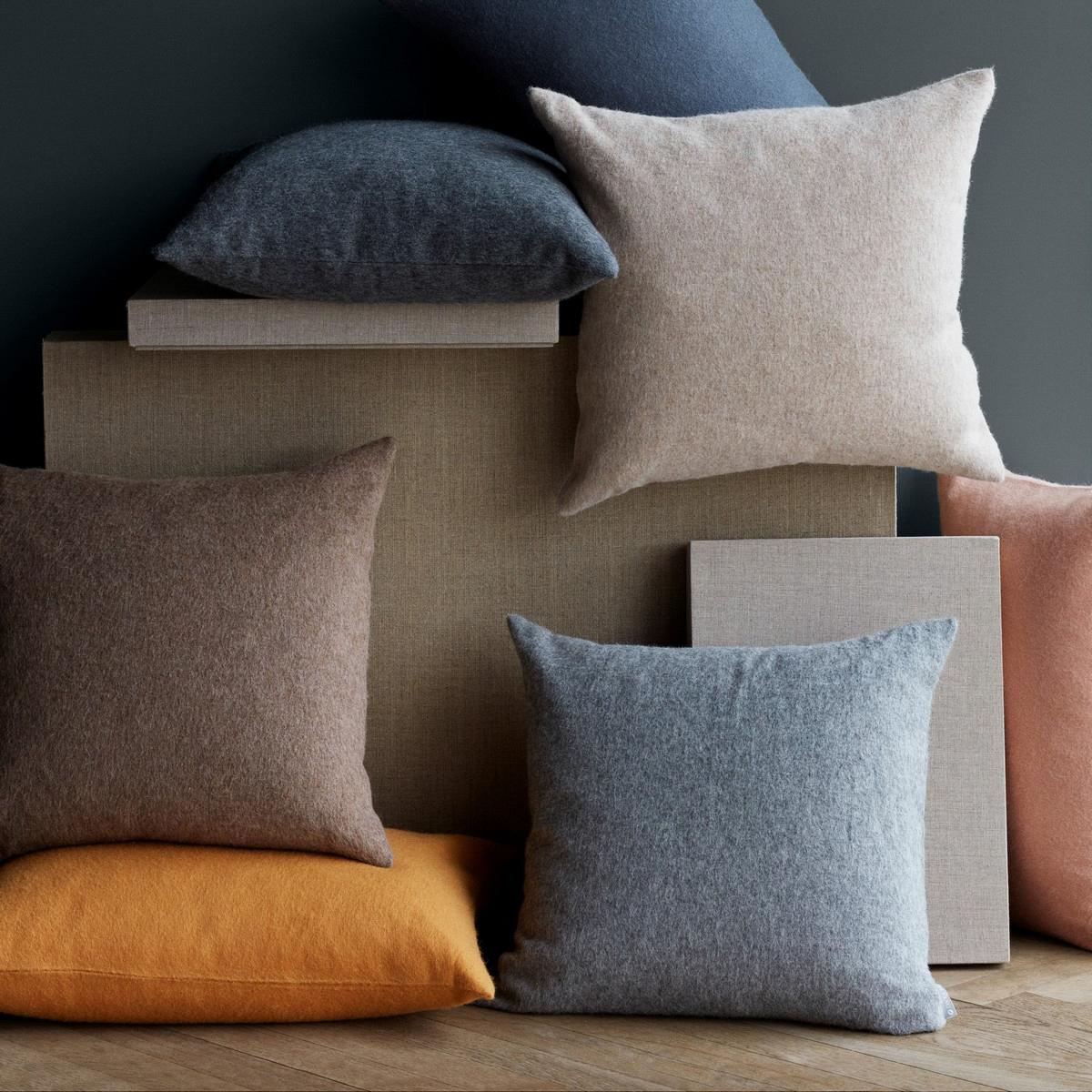 Elvang Classic cushion 40x60 cm light grey – image 5