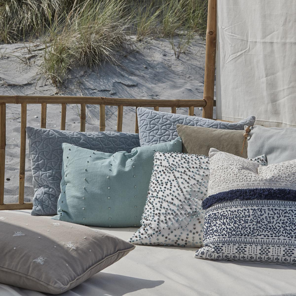 Seselle cushion 45x45 cm off white-blue – image 3