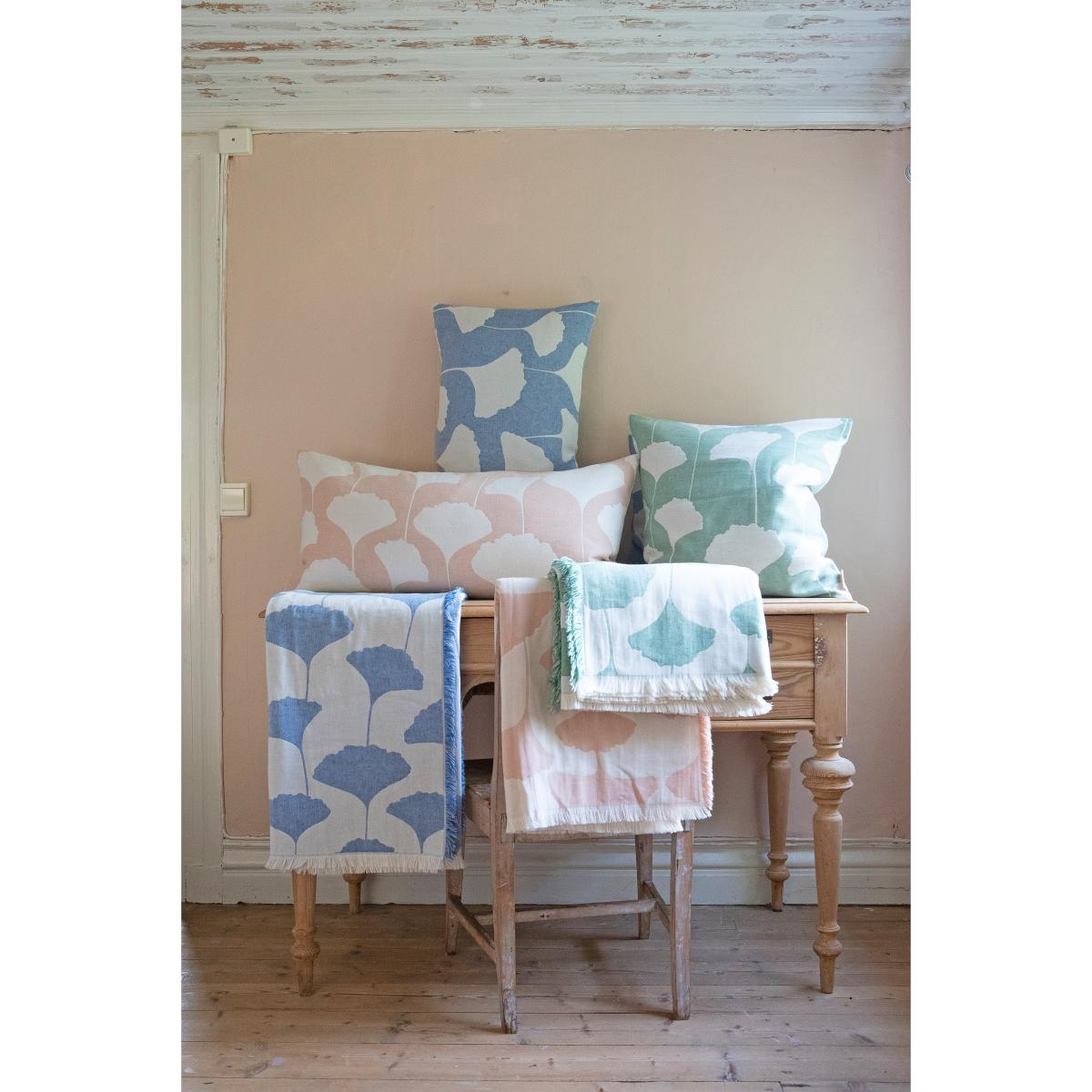 Ginko pillowcase 40x80 cm Blue-white (Indigo) – image 3