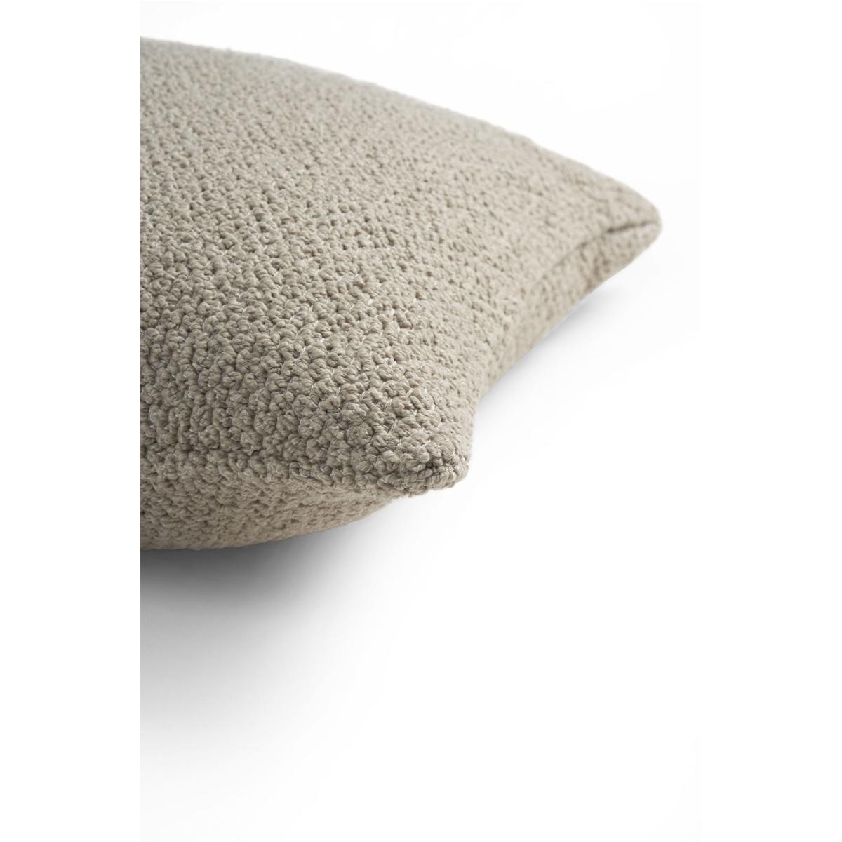 Ethnicraft Boucle outdoor cushion 40x60 cm Lumbar (beige) – image 3