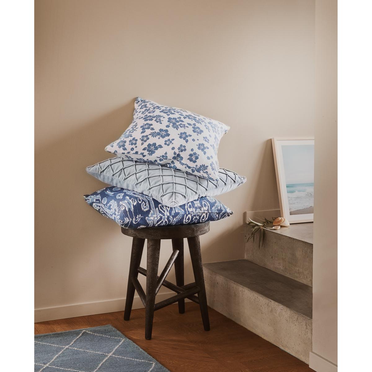 Ikat Madras cushion cover 50x50 cm Palace blue-heaven blue – image 2