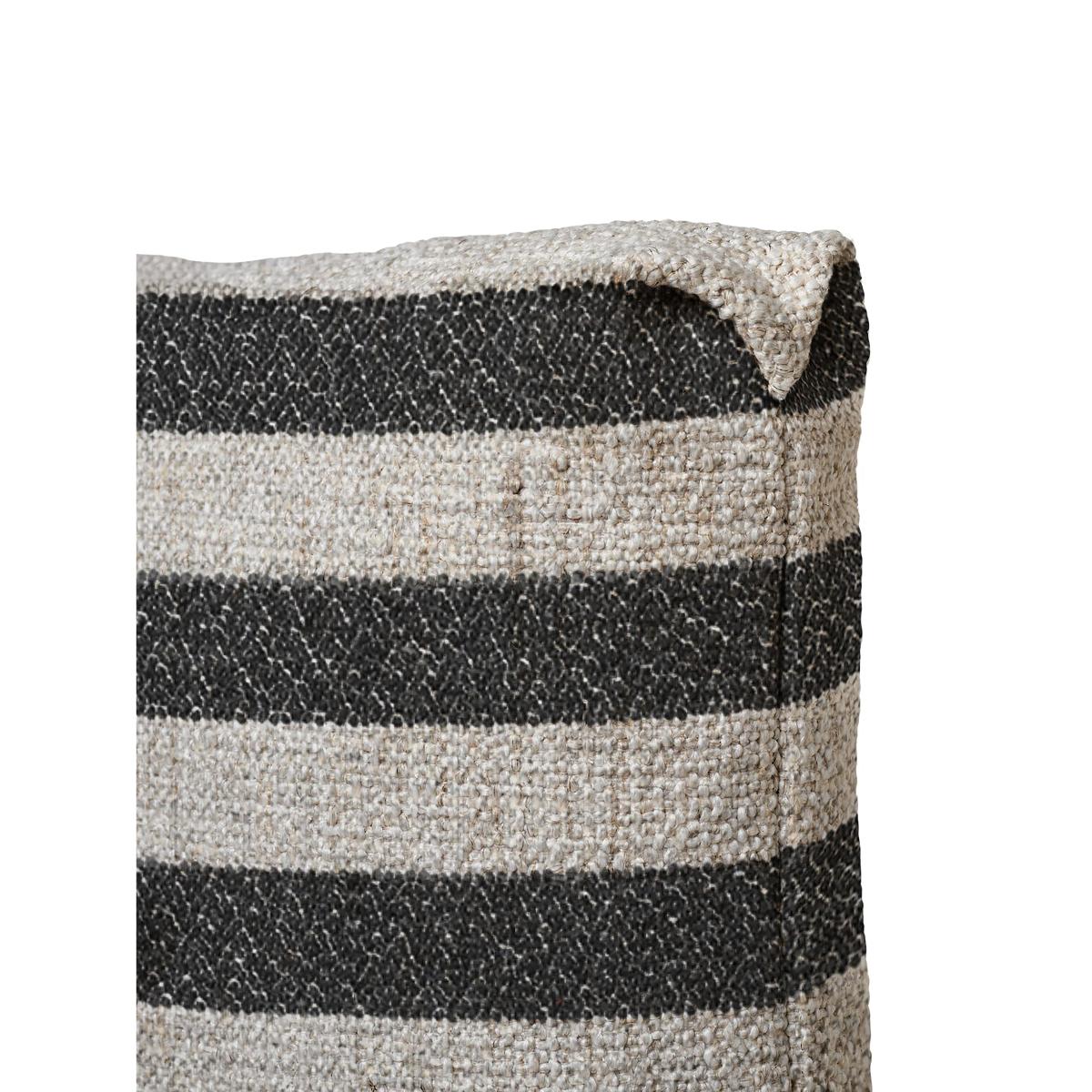 Ferm Living Clean cushion Louisiana 40x60 cm Sand-black – image 2