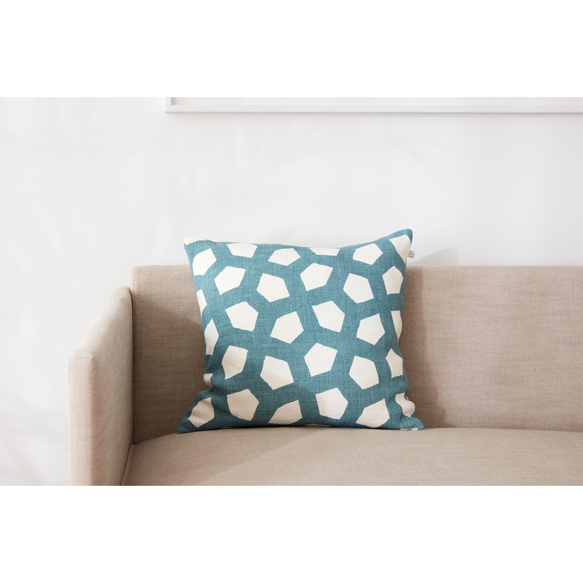 Meera pillowcase 50x50 cm Heaven blue – image 2