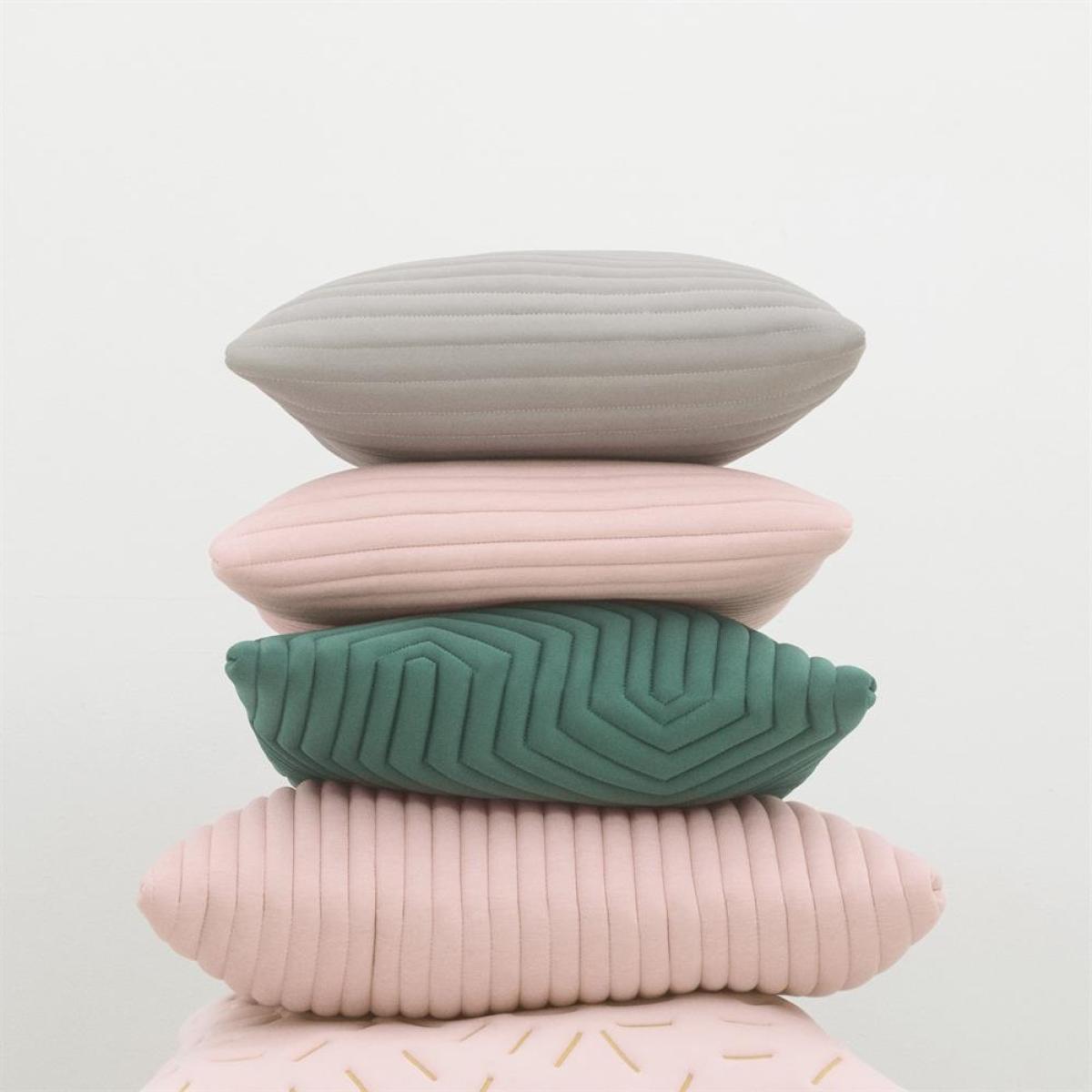 Linear memory cushion green – image 2