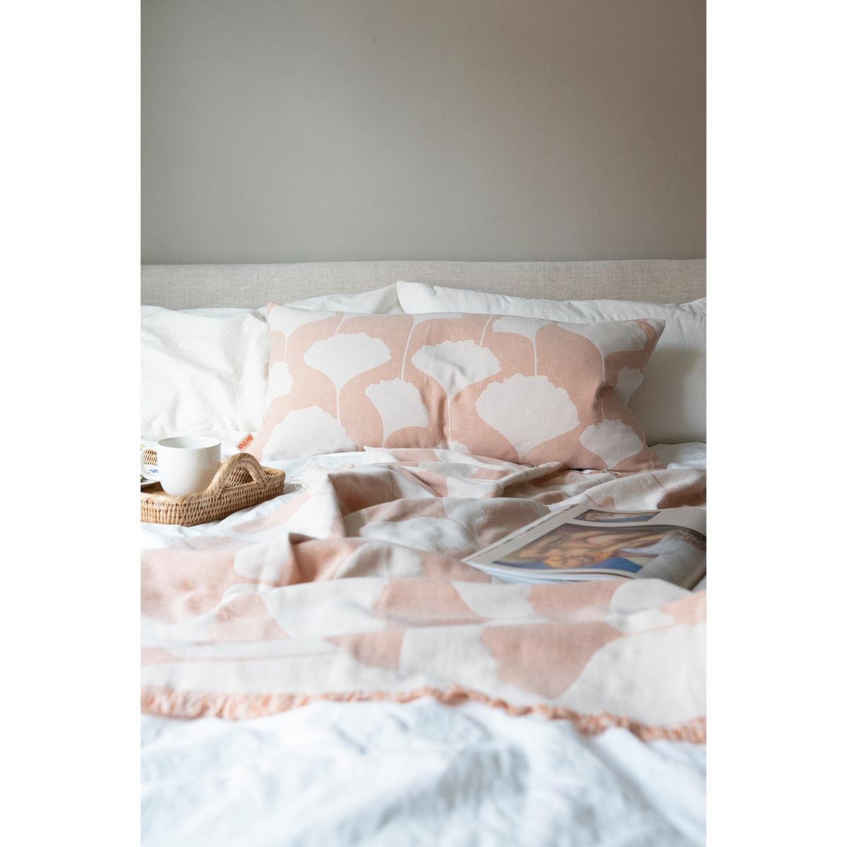 Ginko pillowcase 40x80 cm Pink-white (Agate) – image 3