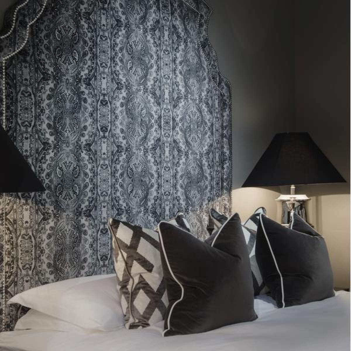 Andrew Martin Fitzroy Cushion Grey – image 4