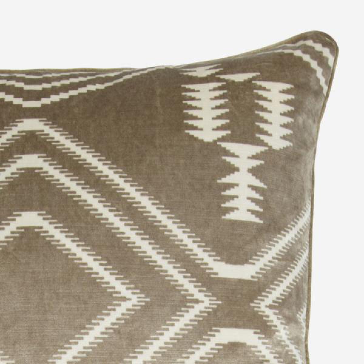 Andrew Martin Navaho Cushion Buff – image 2