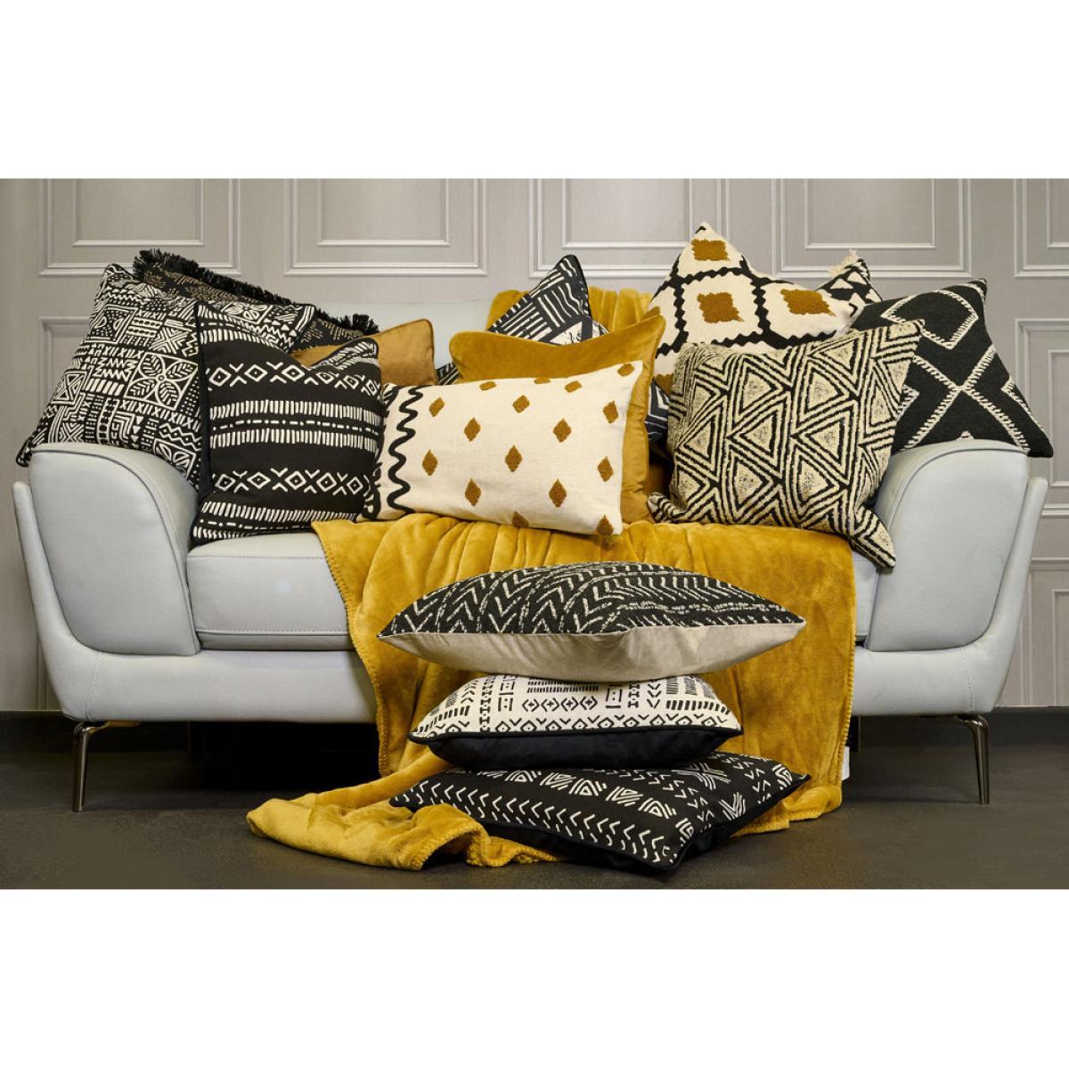 Malini Nile Cushion – image 2