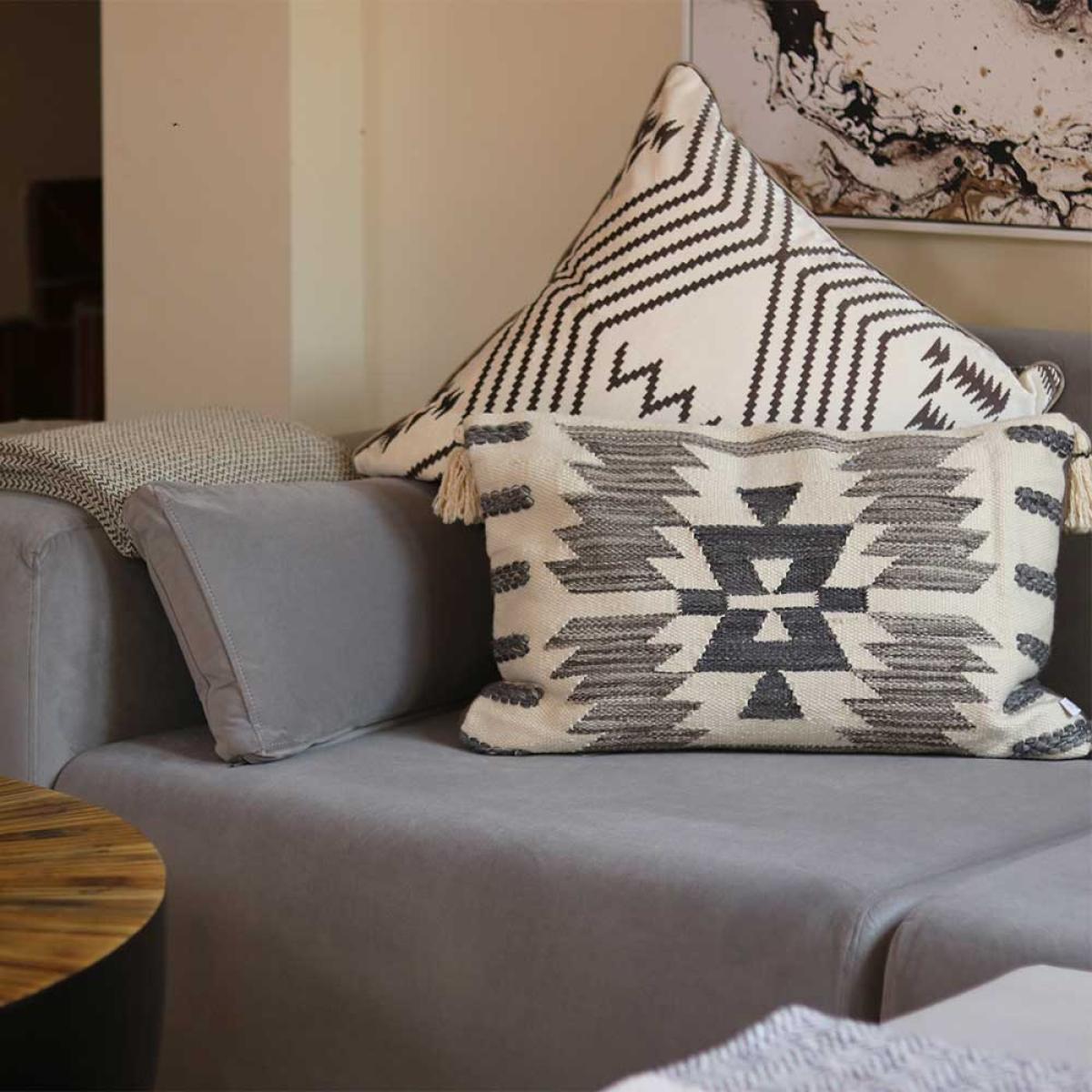 Gallery Direct Rio Tassel Grey Cushion – image 2