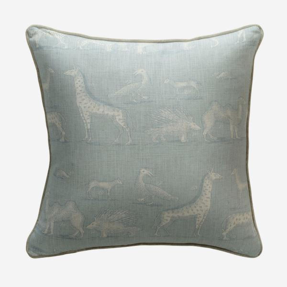 Andrew Martin Kingdom Powder Cushion – image 1