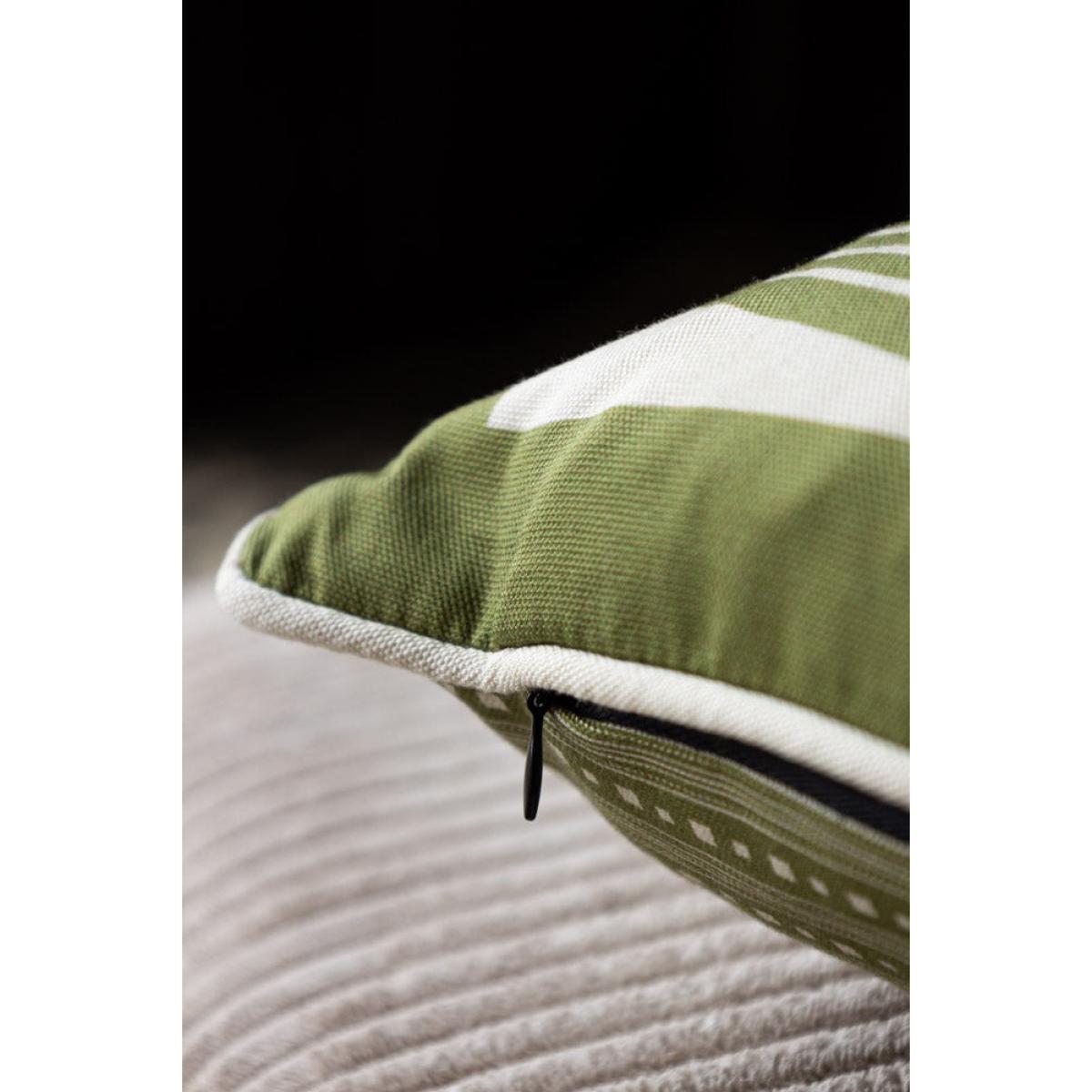 Heritage Reserved Cushion In Green – image 8