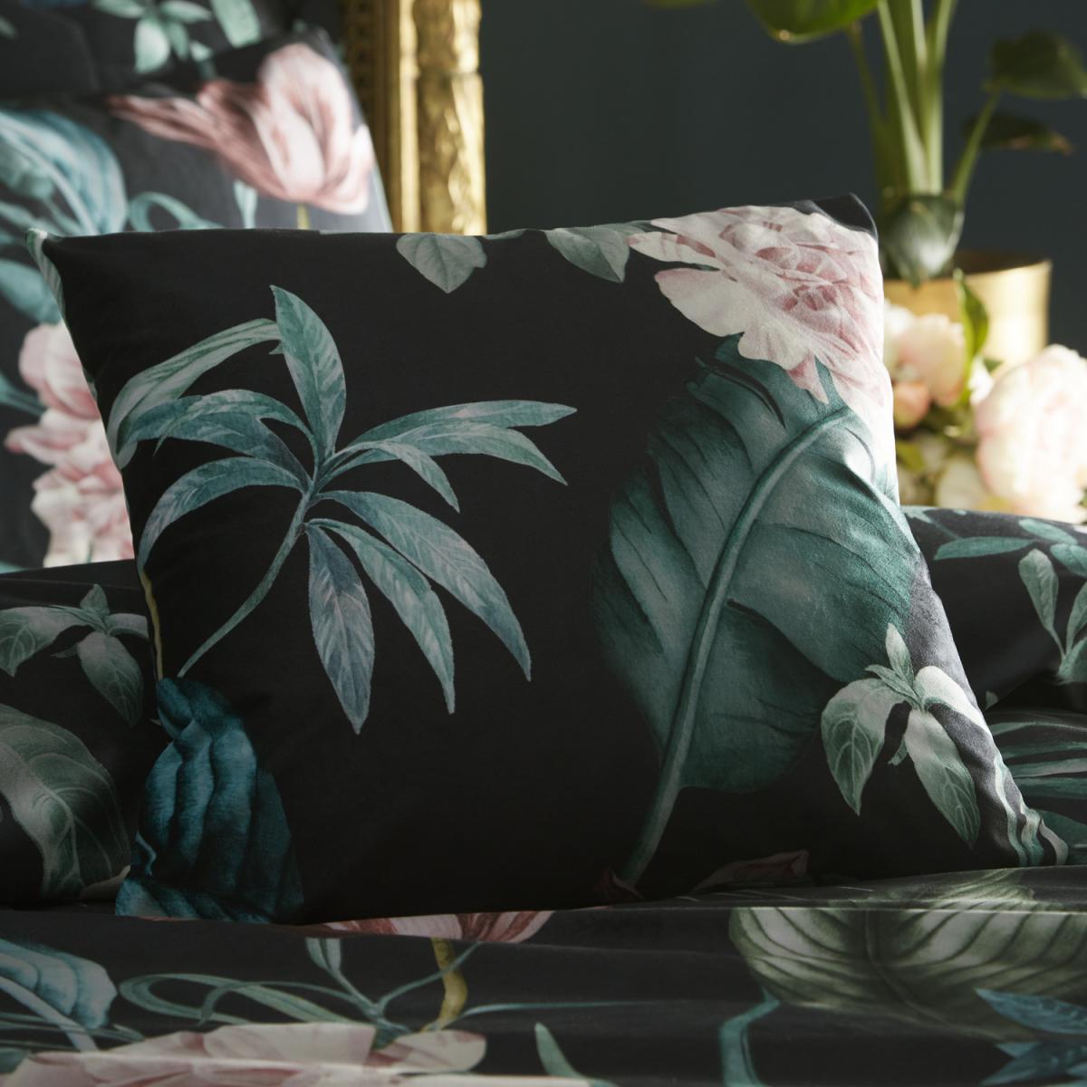 Heligan Cushion - Black / 32cm – image 2