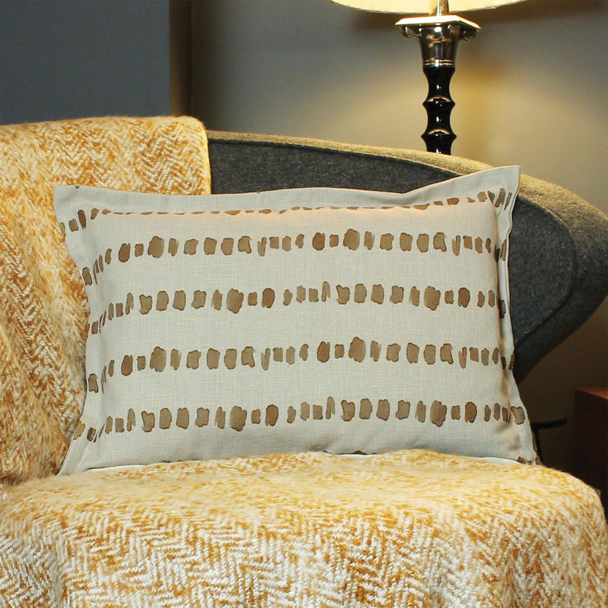 Robi Cushion Caramel – image 5