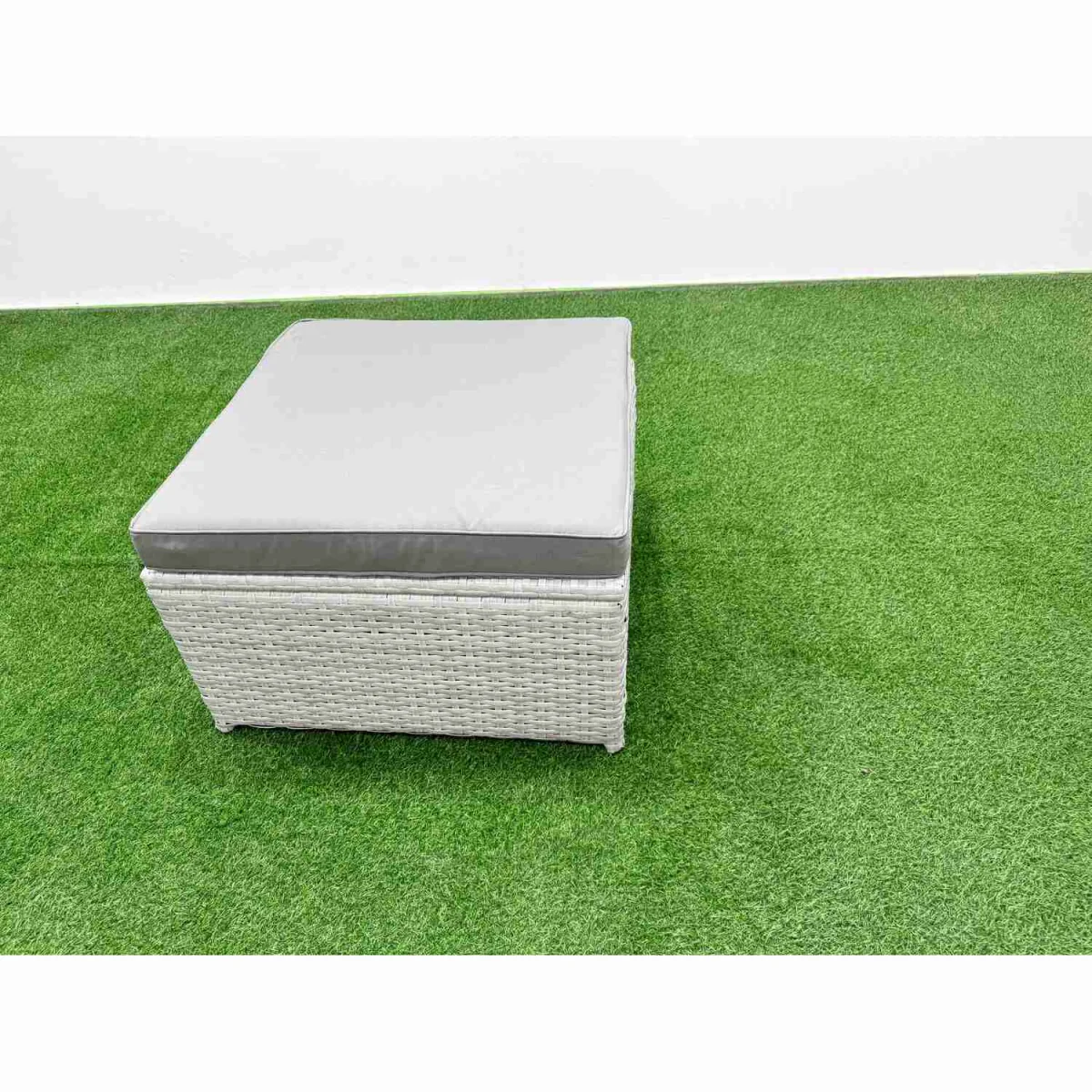 Fimous 12-Seat PE Rattan Outdoor Garden Furniture Set with Cushions in Light Grey. - Light grey rattan + dark grey fabric – image 4