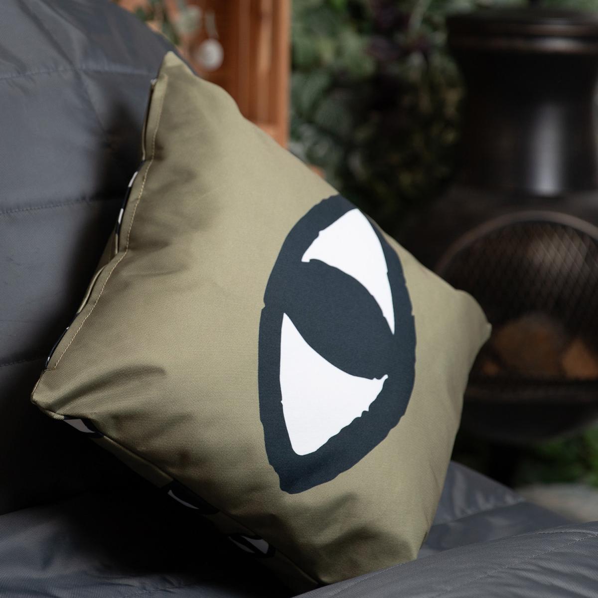Eye Print Outdoor Cushion - Green – image 4