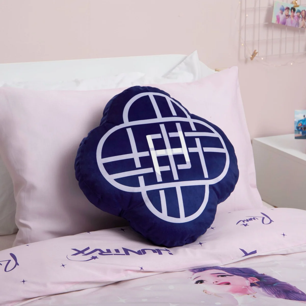 K-Pop Demon Hunters Shaped Cushion - Navy – image 4