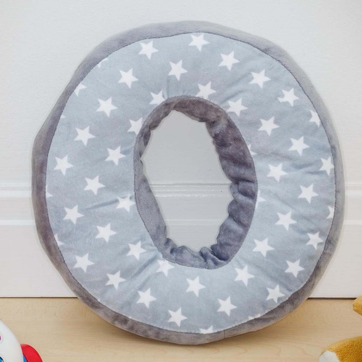 Letter Cushion O - Grey/White – image 1