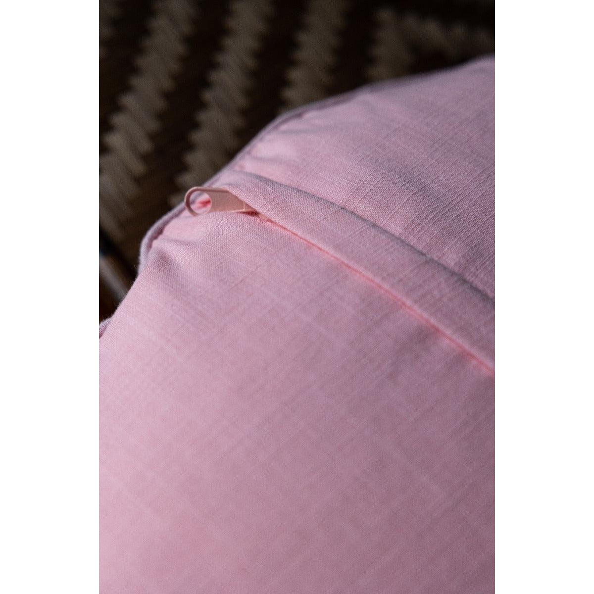 Pink & Red Round Checkered Cushion – image 5